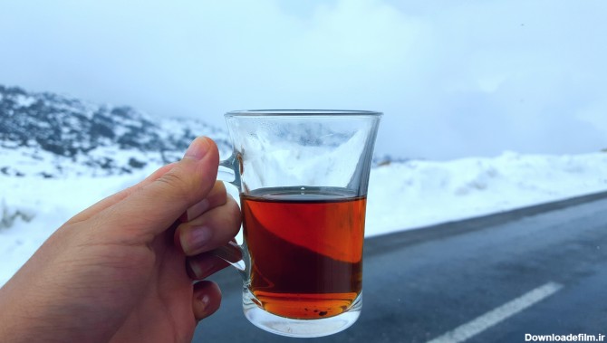 یک لیوان چای به صرف برف :: بوسیدن پای اژدها