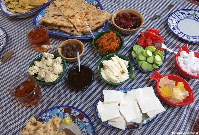 عکس از میز صبحانه ایرانی
