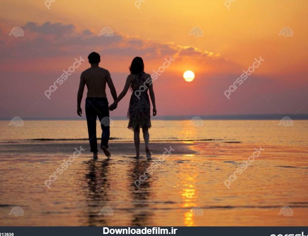 تصویر دو نفر عاشق در غروب آفتاب 1213656