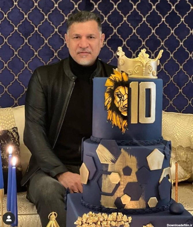 عکس| کیک آبی برای اسطوره پرسپولیس/ تصویر کیک تولد ۵۲ سالگی ...
