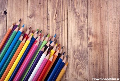 دانلود عکس مداد رنگی چوبی پایه چوبی آموزش و مفهوم مدرسه