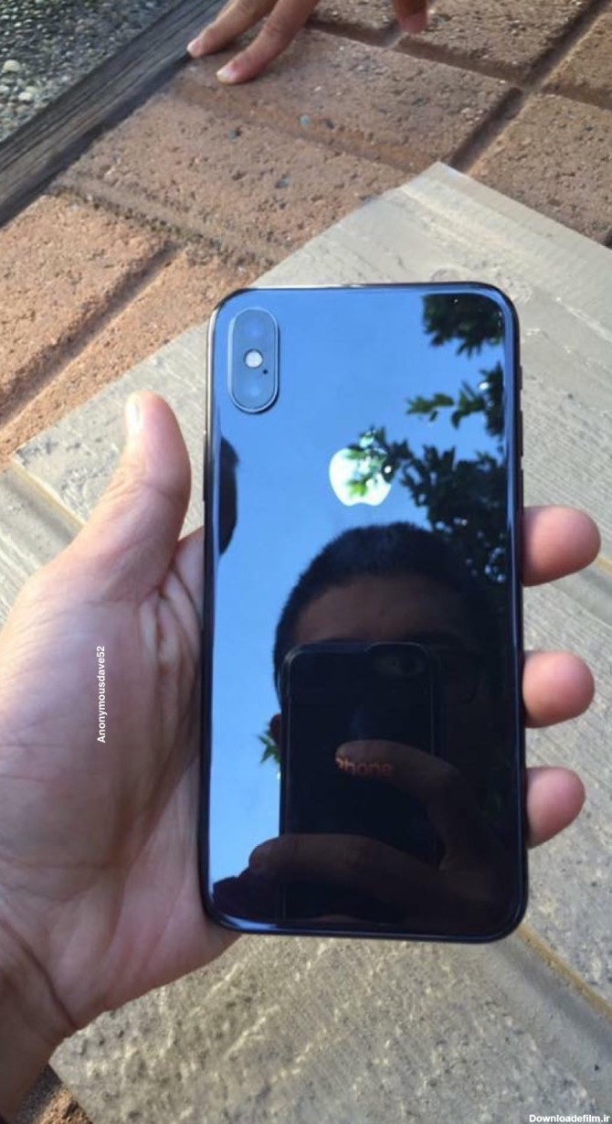 New video and photos of the iPhone X in the wild surface online