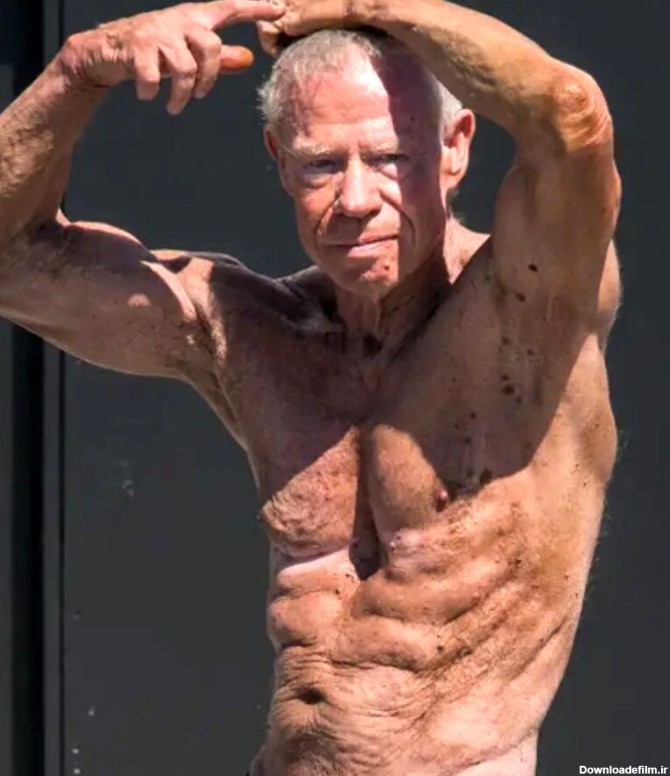 این پیرمرد ۹۰ ساله مسن‌ترین بدنساز جهان است/ عکس