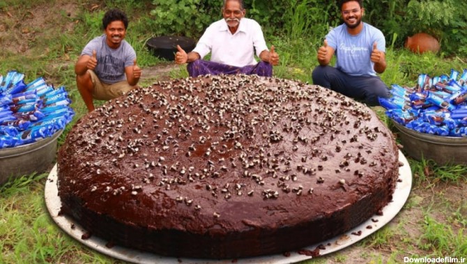 تهیه بزرگترین کیک شکلاتی دنیا
