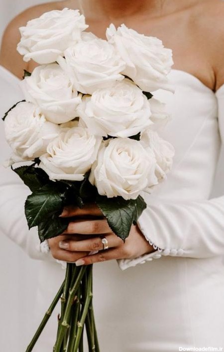 انواع مدل دسته گل عروس شیک و لاکچری به همراه عکس |گل بازار