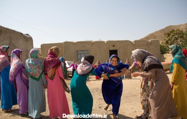 تصاویر | عروسی ترکمن‌ها با لباس‌های صدرنگ و هزار نقششان