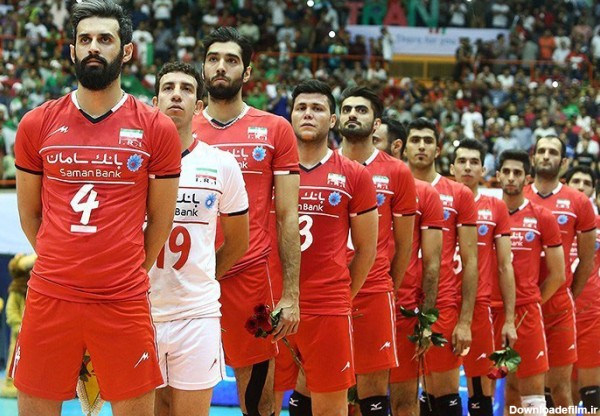 File:Iran men's national volleyball team before a match against ...