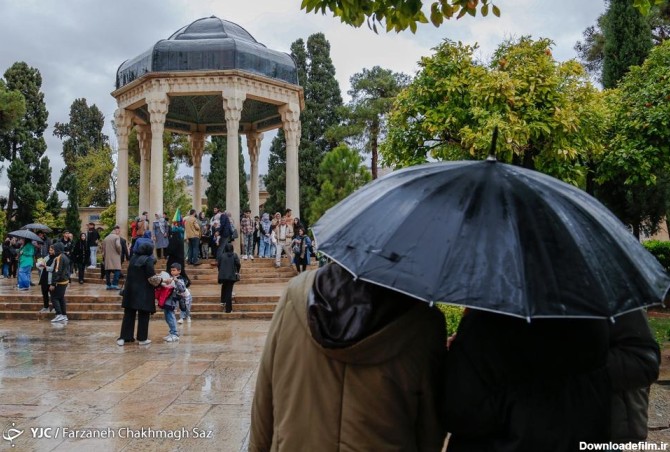 بارش رحمت الهی بر سر مهمانان نوروزی در شیراز