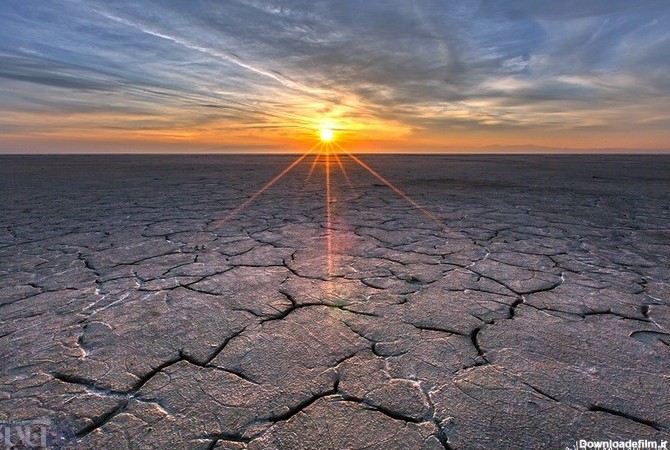 غروب "غم انگیز" دریاچه ی ارومیه - عصرتبریز