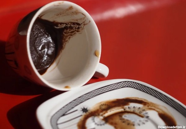تصویر چهره زن در فال قهوه