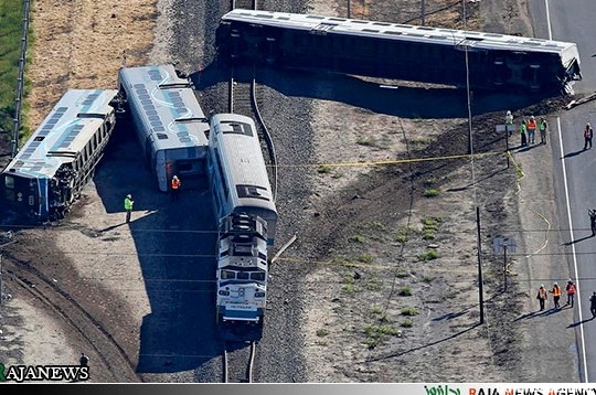 عکس: تصادف دو قطار شهری درامریکا | پایگاه اطلاع رسانی رجا