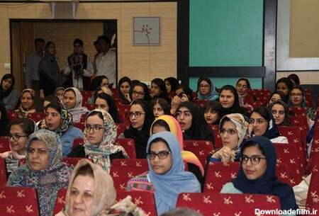 جشن فارغ‌التحصیلی زبان‌آموزان کانون زبان ایران