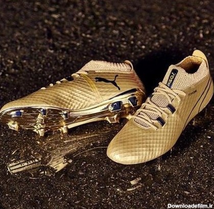 رونمایی از اولین کفش های طلا در فوتبال + عکس