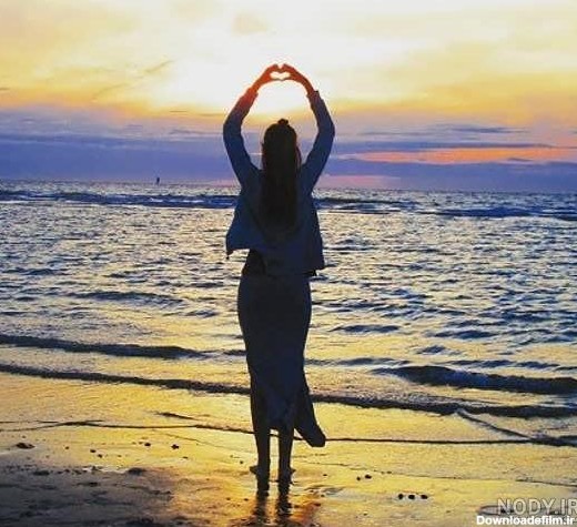 عکس دختر کنار ساحل برای پروفایل اینستاگرام