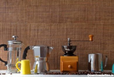 دانلود عکس ابزار قهوه ساز سنتی برای سبک خانگی روی چوب