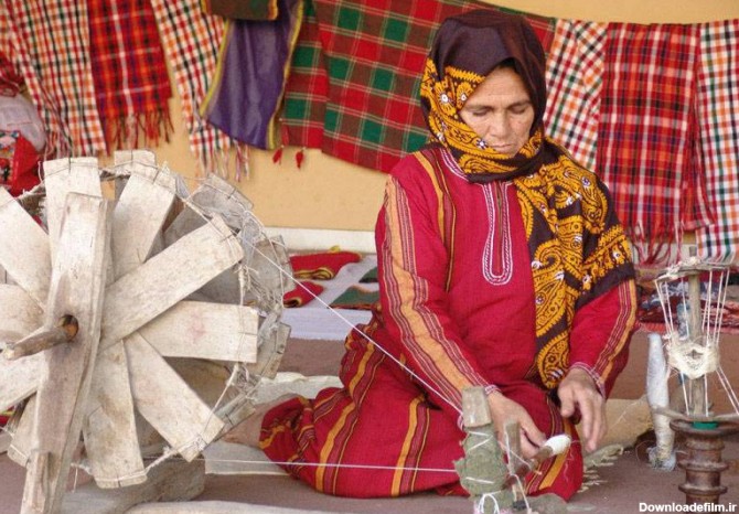 لباس سنتی قوم ترکمن : ابریشم خالص ، عنصر اصلی لباس ترکمن ها