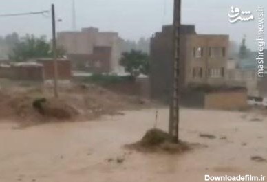جاری شدن سیلاب در محله قلعه عزیز بجنورد