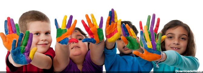 عکس کودکان با دست های رنگی - مسترگراف