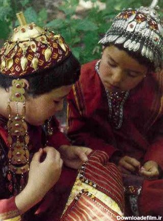 لباس سنتی قوم ترکمن : تزئینات پوشش زنان ترکمن