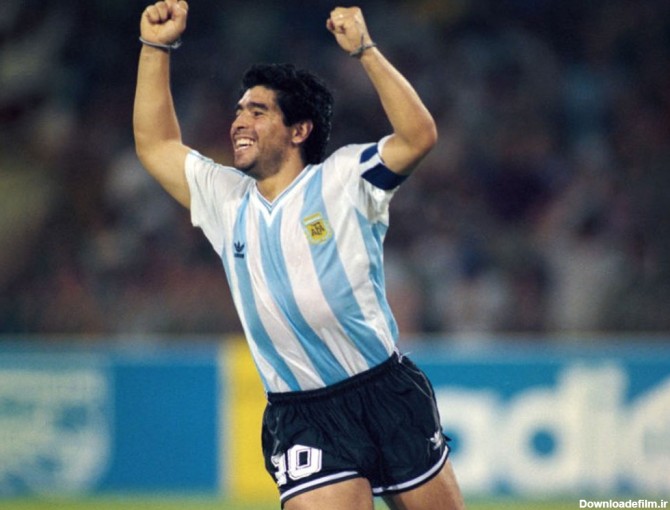 تیم ملی آرژانتین با لباس سفید و آبی مشهور خود یکی از زیباترین لباس‌های جام جهانی است.