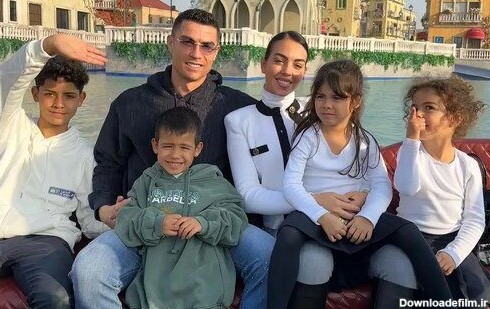 خوش گذرانی خانواده رونالدو در عربستان/ عکس