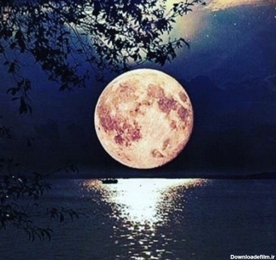 متن در مورد آرامش شب و ماه