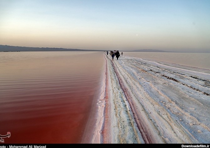 دریاچه نمک حوض سلطان به رنگ سرخ- عکس خبری تسنیم | Tasnim