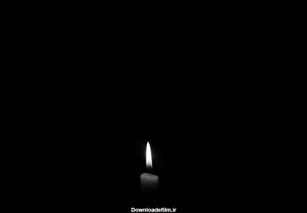 تصویر سیاه با شمع
