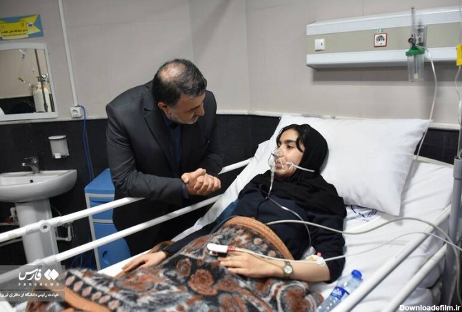 مشرق نیوز - عکس/دانش آموزان دختر بستری در بیمارستان سینا تبریز