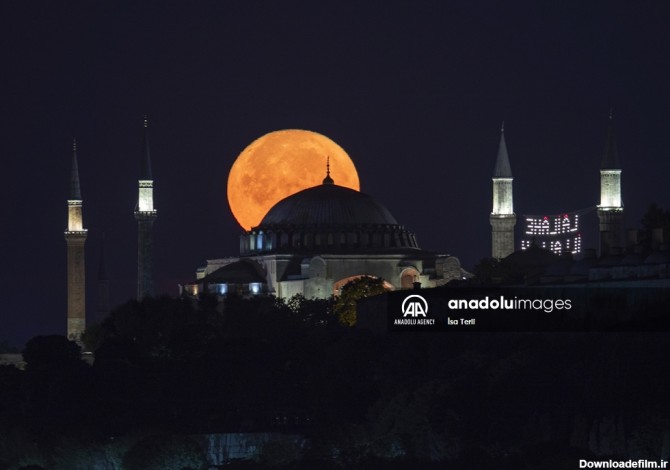 پدیده زیبای سوپر ماه در استانبول - Anadolu Ajansı