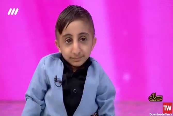 ویدیو/ آواز خوانی جالب کوچک‌ترین مرد ایران