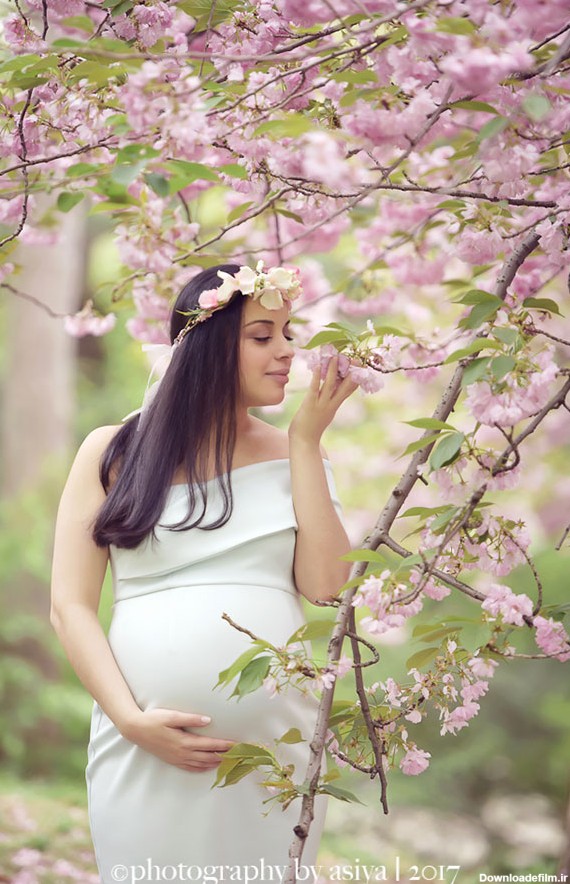 ایده عکاسی بارداری در فصل بهار - آتلیه بارداری ، نوزاد و ...