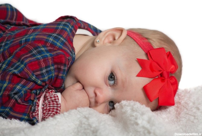 چگونه بهترین گوشواره برای نوزادان را انتخاب کنیم؟