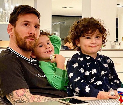 ببینید | فوتبال بازی کردن مسی با ۳ فرزندش در خانه به سبک بچه‌های دهه 60