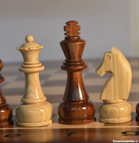 خرید و قیمت صفحه و مهره شطرنج چوبی از غرفه گروه تولیدی موج زمان ...