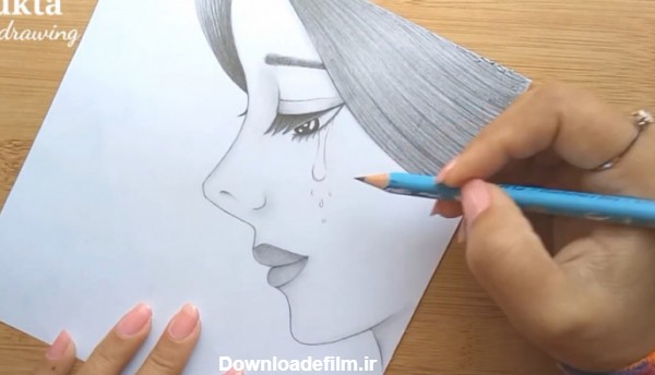 آموزش نقاشی سیاه قلم / طراحی دختر غمگین و گریان
