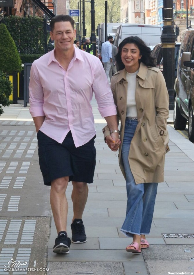 عکس) تیپ خاص جان سینا و همسر ایرانی‌اش در لندن
