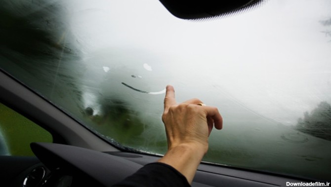 چگونه از بخار گرفتن شیشه خودرو جلوگیری کنیم؟