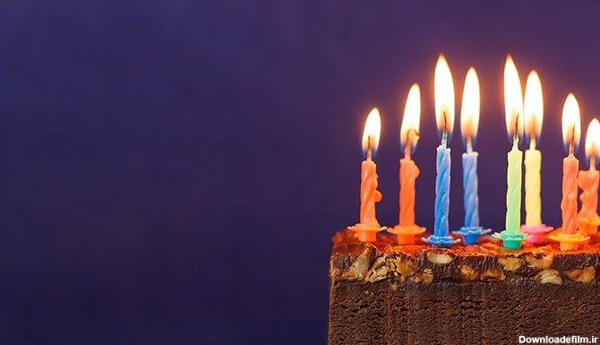 تصویر پس زمینه کلوزآپ کیک تولد با شمع روشن | فری پیک ایرانی | پیک ...