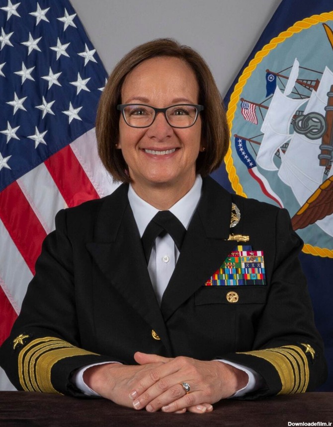 یک زن ، فرمانده نیروی دریایی امریکا می شود ( عکس )