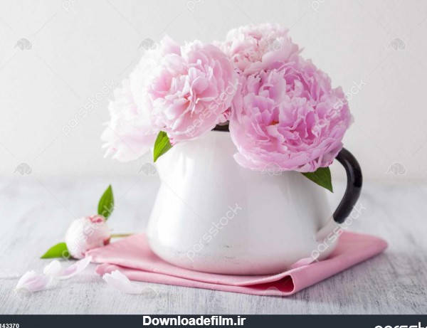 گل زیبا گل صد تومانی صورتی در گلدان دسته گل 1143370
