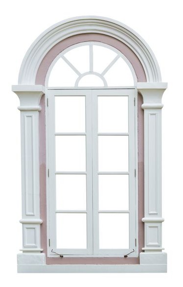 قاب پنجره کلاسیک جدا شده در پس زمینه سفید 1281824