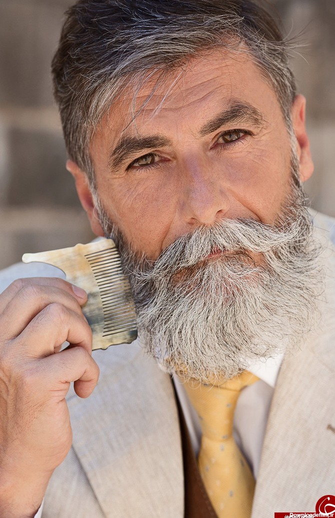 پیرمردی که به خاطر ریش هایش مدل شد+عکس