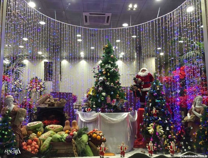 استقبال از شب یلدا و سال جدید میلادی در برخی مغازه‌های تهران ...