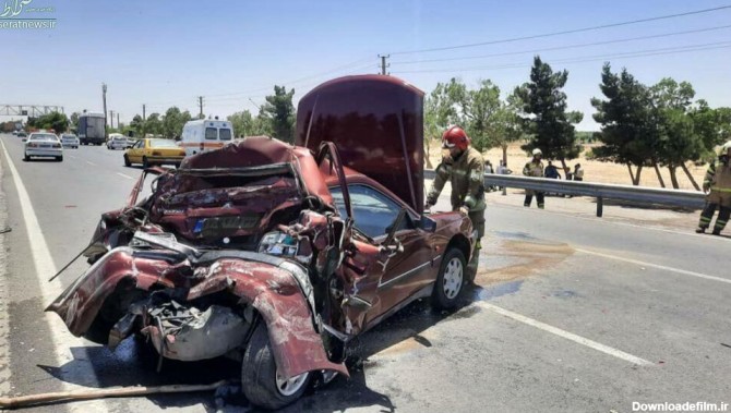 تصاویر/ تصادف وحشتناک پژو پارس با کامیونت در جنوب تهران