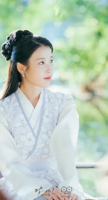 کدام بازیگر کره‌ای با لباس سنتی زیباتر است؟