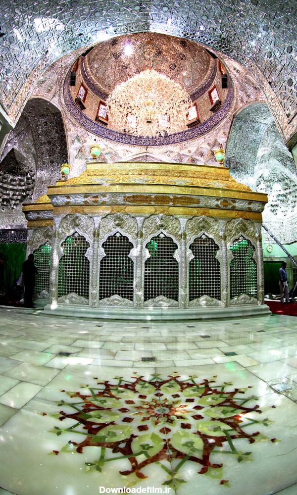 عکس با کیفیت ضریح زیبای امام حسین علیه السلام و سقف آینه کاری شده ...
