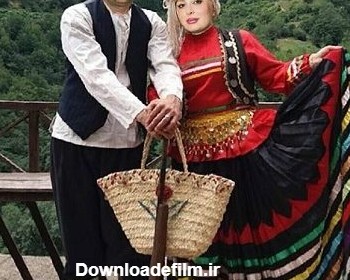 عکس های نیوشا ضیغمی و همسرش با لباس محلی | حیاط خلوت
