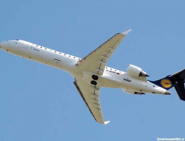 تصویر هواپیما مسافربری دو موتوره سفید