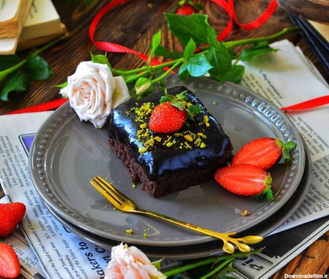 طرز تهیه کیک خیس شکلاتی یا کیک کافی شاپی؛ ویژه دورهمی های دوستانه